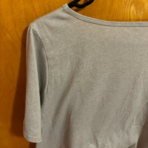 Lularoe Solid Gray Swing Perfect T Short Sleeve Top Medium - Picture 10 of 14